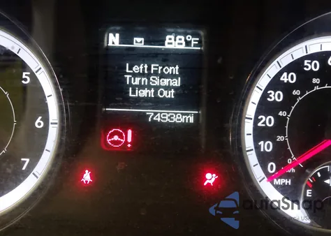 2019 Ram 1500 Classic Express 4X4 6'4 Box z USA, uszkodzony, nr VIN 1C6RR7FG8KS531634